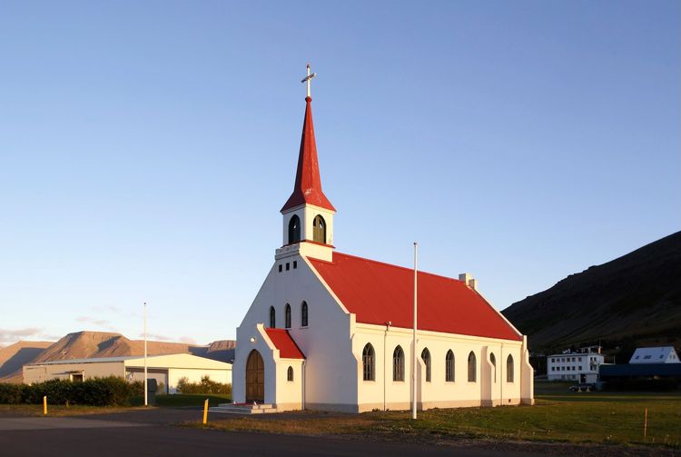 Þingeyrarkirkja